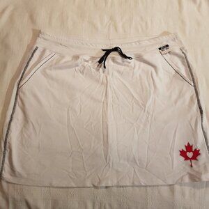 Eh! women's size 1X Canada Flag designed skirt with modesty shorts, NWT
